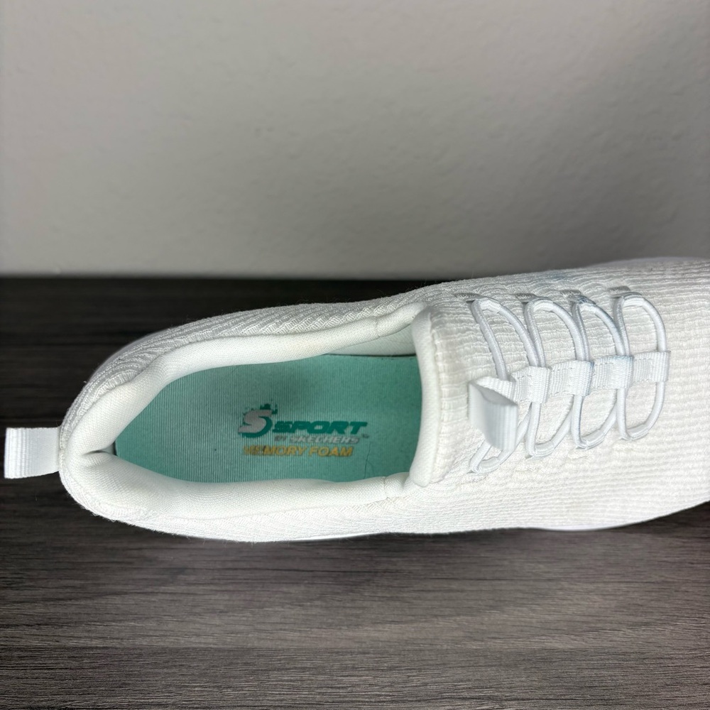 New Skechers Knit Mesh Women's Charlize 2.0 White Slip Ons Size 9 - Picture 3 of 10
